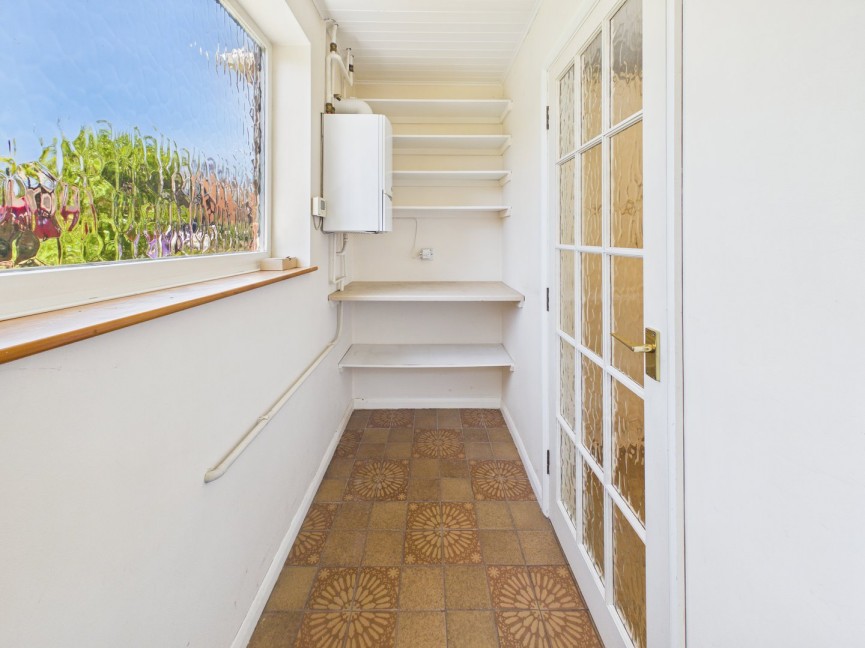 3 bedroom Bungalow for Sale Limekiln Lane, BALDOCK, Hertfordshire