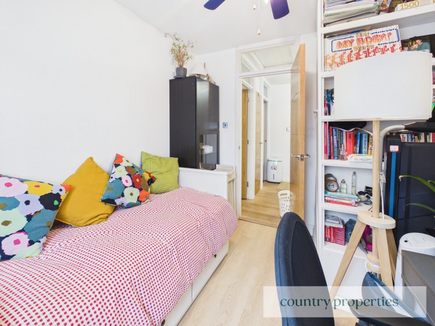 3 bedroom House for Sale Woodhall Court, Welwyn Garden City, Hertfordshire