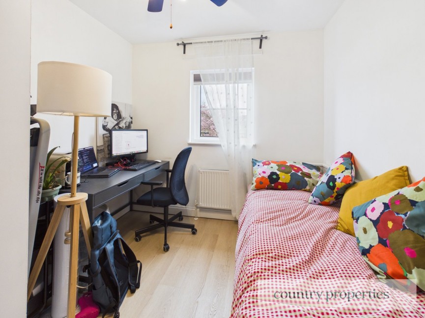 3 bedroom House for Sale Woodhall Court, Welwyn Garden City, Hertfordshire