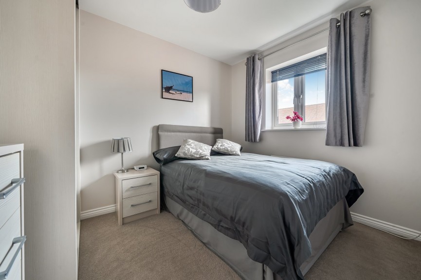 3 bedroom House for Sale Harebell Avenue, Stotfold, Bedfordshire