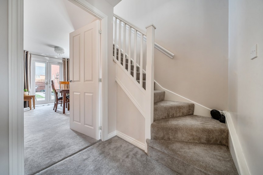 3 bedroom House for Sale Harebell Avenue, Stotfold, Bedfordshire