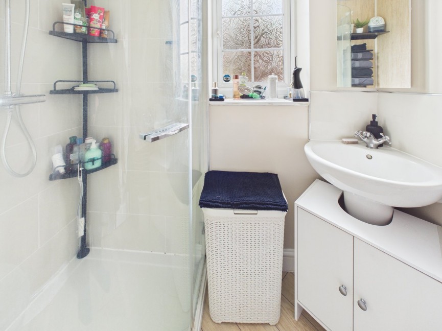 3 bedroom House for Sale Alder Close, Baldock, Hertfordshire