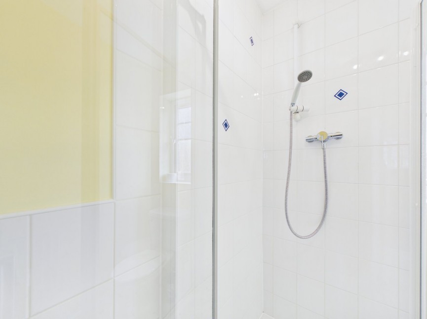 2 bedroom House for Sale Tulip Close, Biggleswade, Bedfordshire