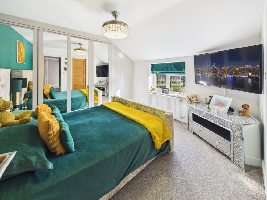 4 bedroom House for Sale Lower Caldecote, Biggleswade, Bedfordshire