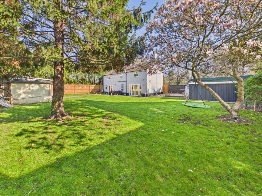 4 bedroom House for Sale Lower Caldecote, Biggleswade, Bedfordshire