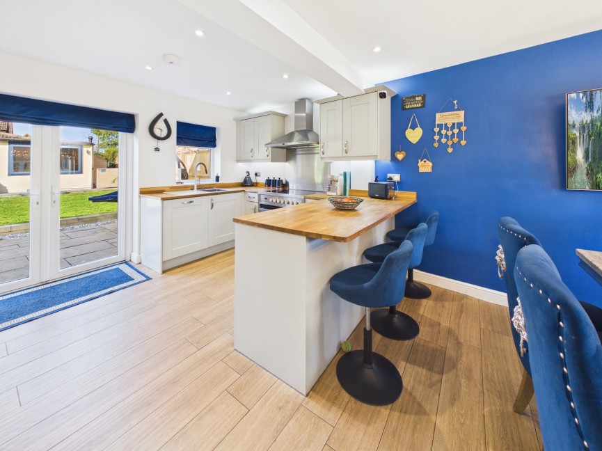 4 bedroom House for Sale Lower Caldecote, Biggleswade, Bedfordshire