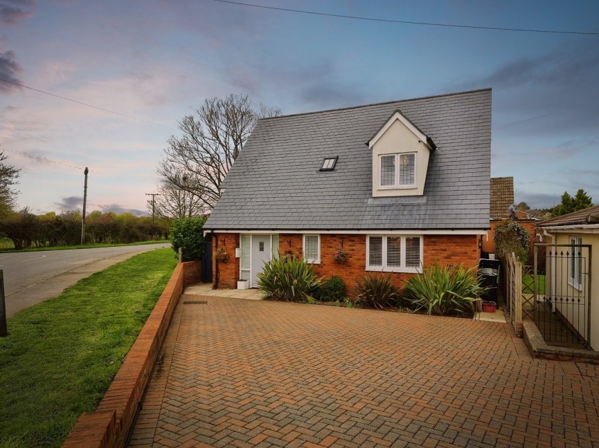 3 bedroom House for Sale Silsoe, Bedfordshire