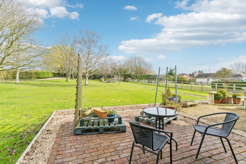 3 bedroom House for Sale Upper Stondon, Henlow, Bedfordshire