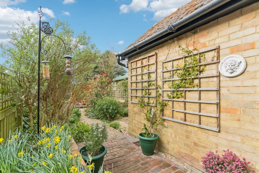 3 bedroom House for Sale Upper Stondon, Henlow, Bedfordshire