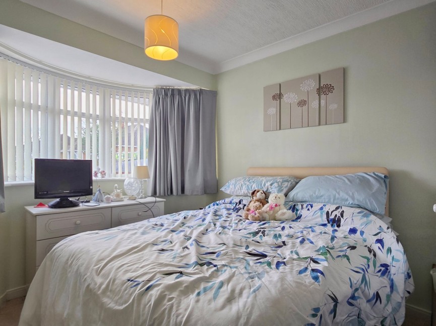 2 bedroom Bungalow for Sale Ampthill, Bedfordshire