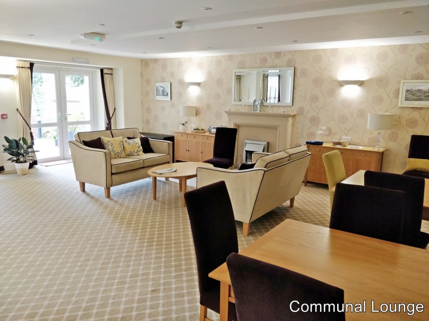 1 bedroom Flat for Sale College Way, Welwyn Garden City, Hertfordshire