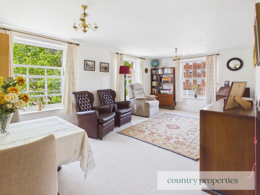 1 bedroom Flat for Sale College Way, Welwyn Garden City, Hertfordshire
