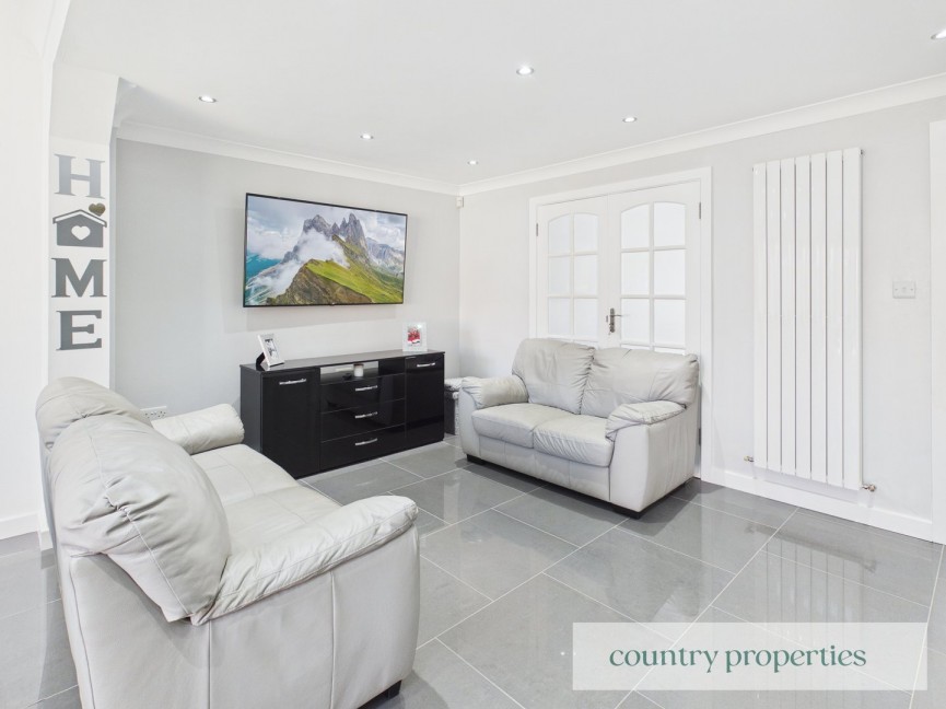 3 bedroom House for Sale Wheatley Close, Welwyn Garden City, Hertfordshire