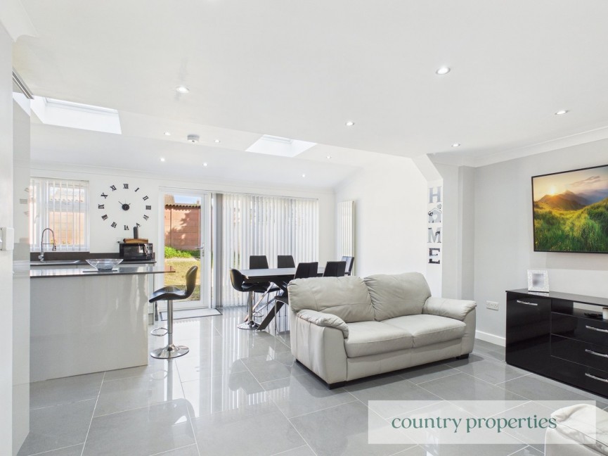 3 bedroom House for Sale Wheatley Close, Welwyn Garden City, Hertfordshire