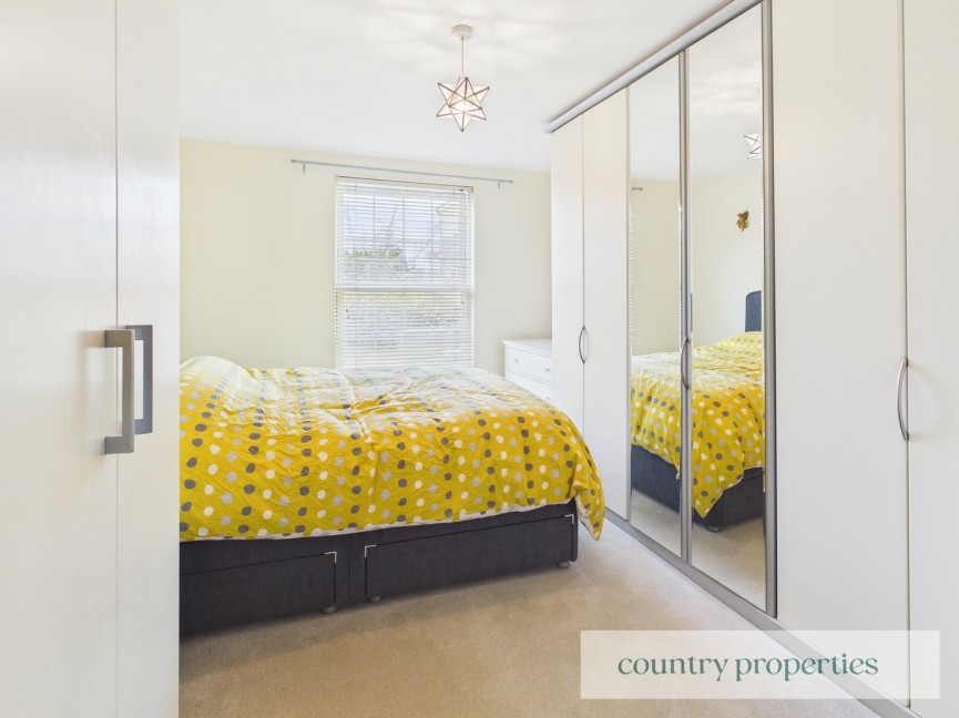 2 bedroom Flat for Sale Merrifield Court, Welwyn Garden City, Hertfordshire