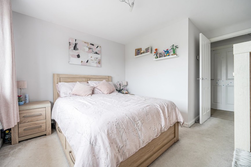 3 bedroom House for Sale Davy Drive, Shefford, Bedfordshire