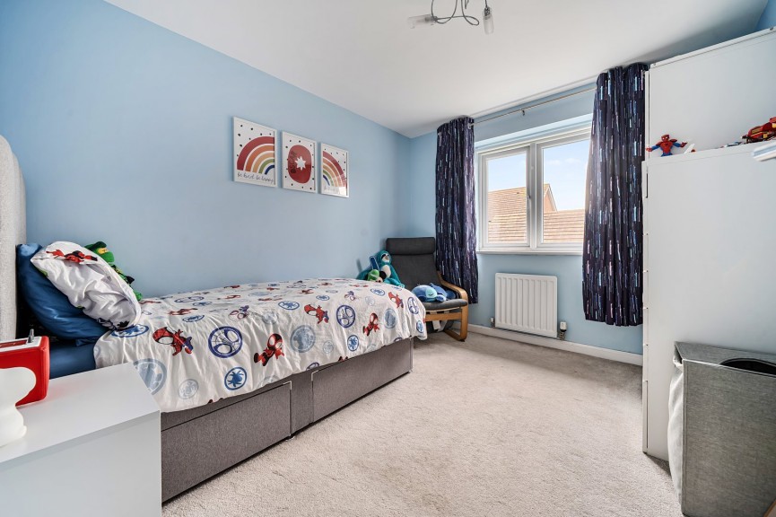 3 bedroom House for Sale Davy Drive, Shefford, Bedfordshire