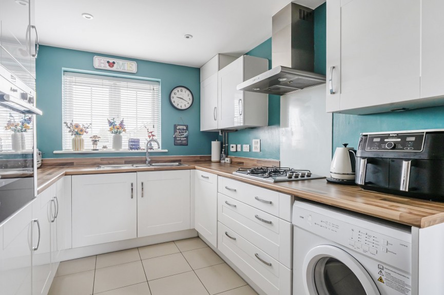 3 bedroom House for Sale Davy Drive, Shefford, Bedfordshire