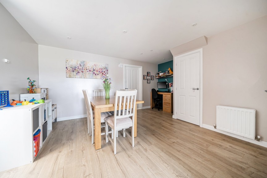 3 bedroom House for Sale Davy Drive, Shefford, Bedfordshire