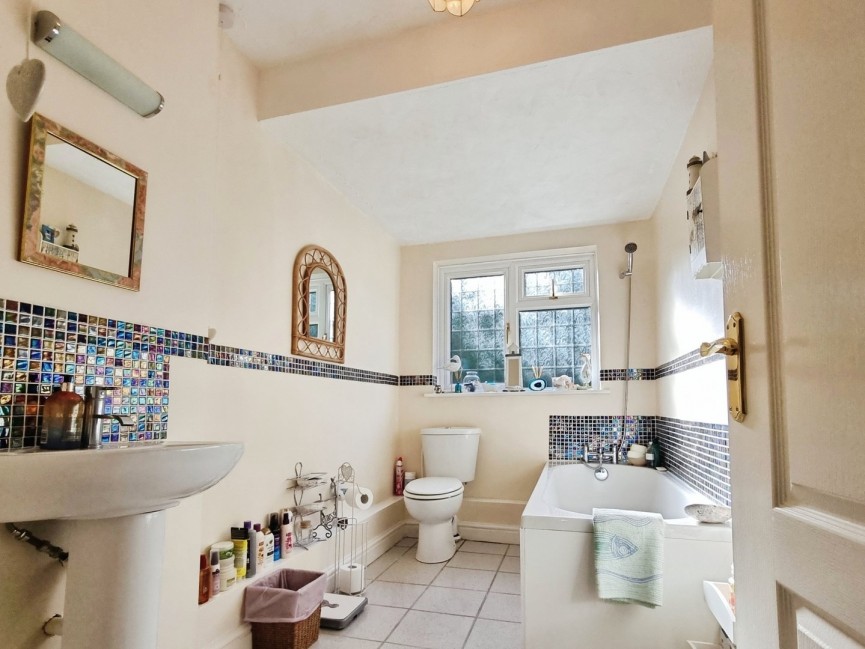 3 bedroom Bungalow for Sale Clophill, Bedfordshire