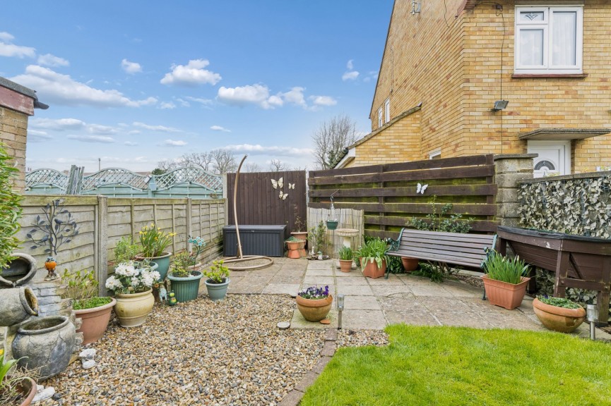 2 bedroom Flat for Sale Offley, Hitchin, Hertfordshire