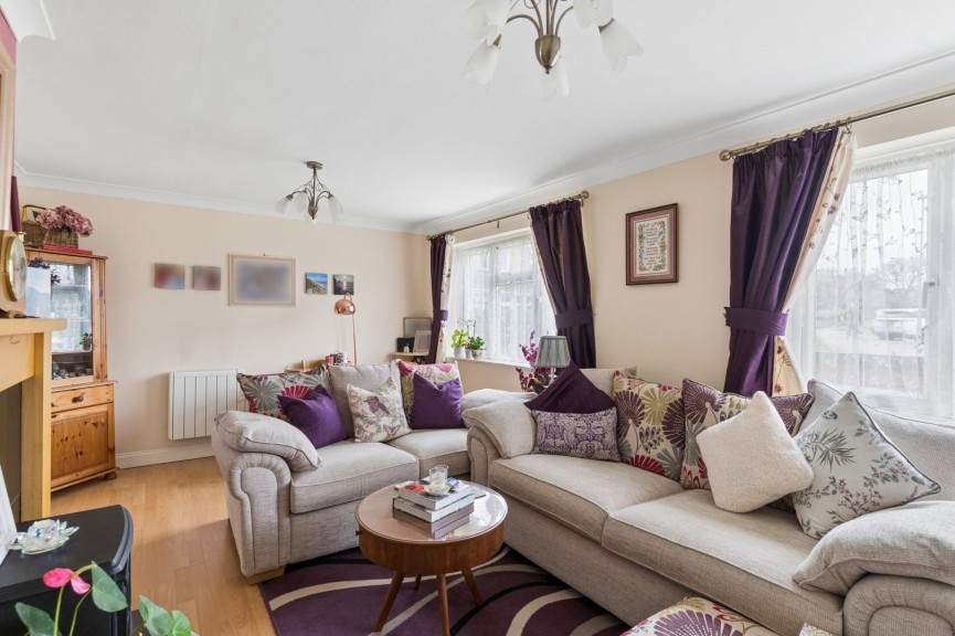 2 bedroom Flat for Sale Offley, Hitchin, Hertfordshire