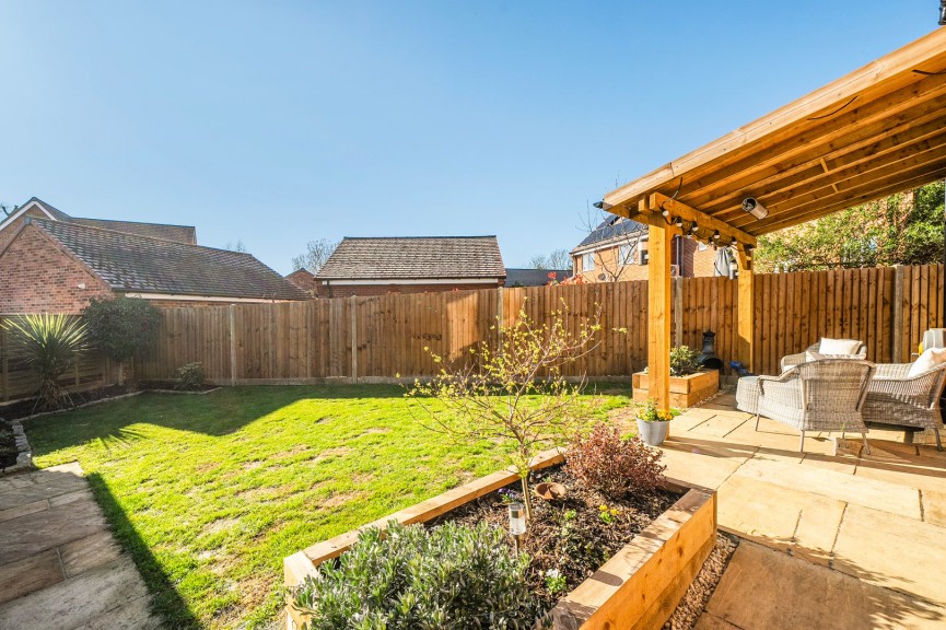 4 bedroom House for Sale Celtic Mead, Shefford, Bedfordshire