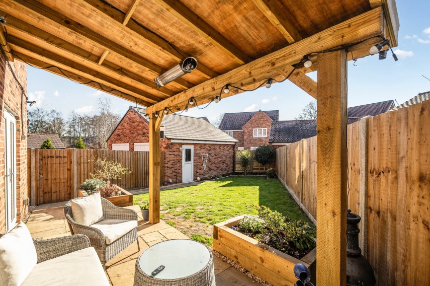 4 bedroom House for Sale Celtic Mead, Shefford, Bedfordshire