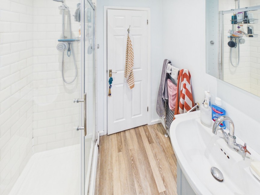 2 bedroom House for Sale Green Drift, ROYSTON, Hertfordshire