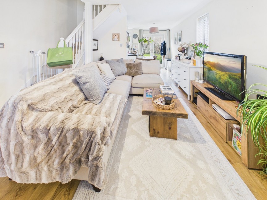 2 bedroom House for Sale Green Drift, ROYSTON, Hertfordshire