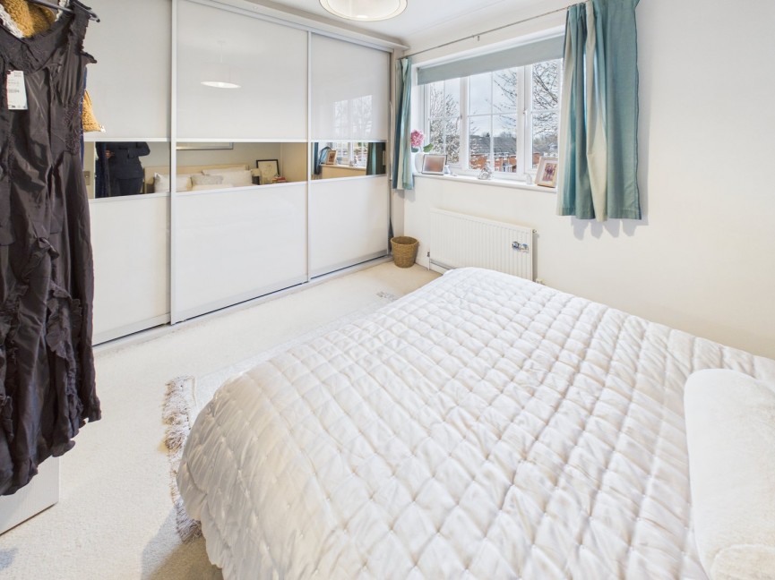 2 bedroom House for Sale Green Drift, ROYSTON, Hertfordshire