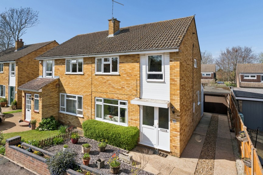 3 bedroom House for Sale Friday Furlong, Hitchin, Hertfordshire