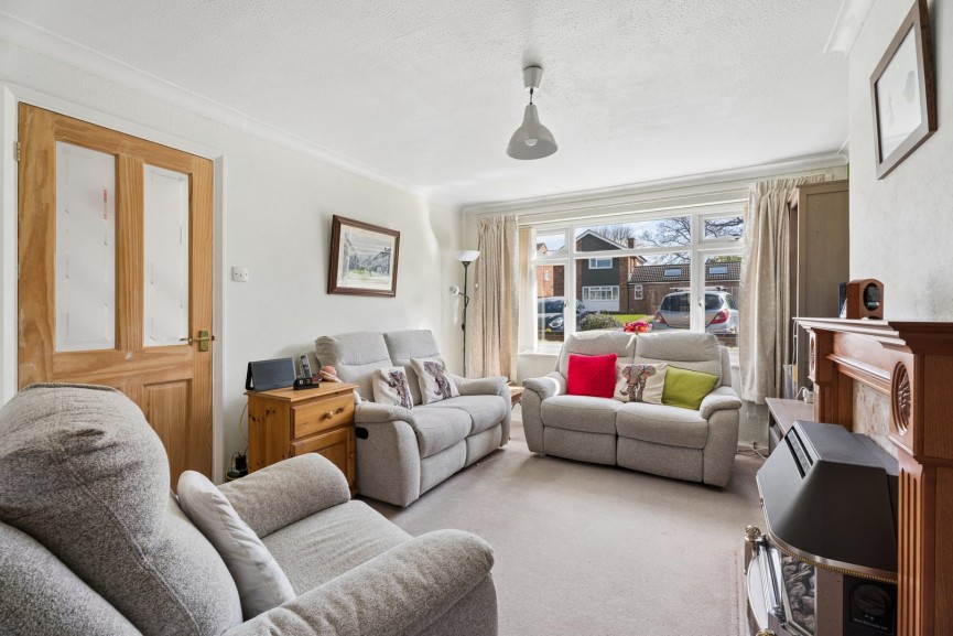 3 bedroom House for Sale Friday Furlong, Hitchin, Hertfordshire