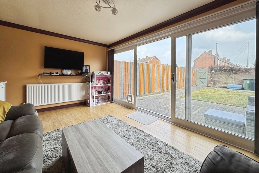3 bedroom House for Sale Glebe Gardens, Harlington, Bedfordshire