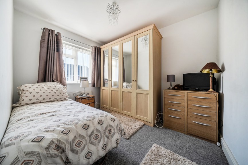 3 bedroom House for Sale Church Road, Stotfold, Bedfordshire