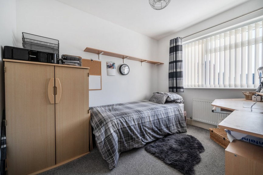 3 bedroom House for Sale Church Road, Stotfold, Bedfordshire