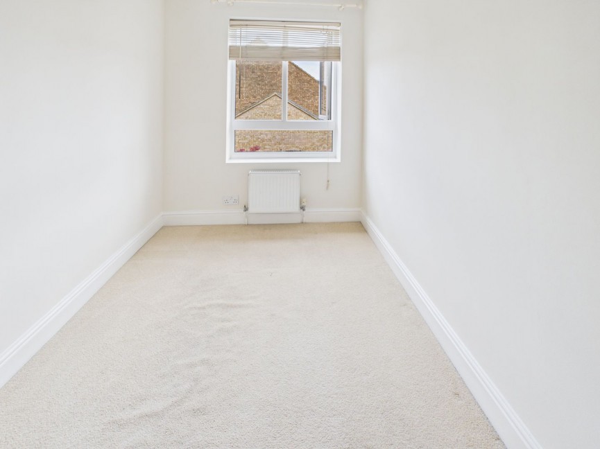 3 bedroom House for Sale Osprey Road, Biggleswade, Bedfordshire