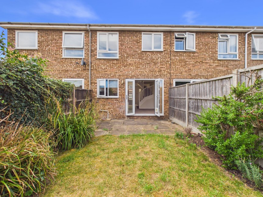3 bedroom House for Sale Osprey Road, Biggleswade, Bedfordshire