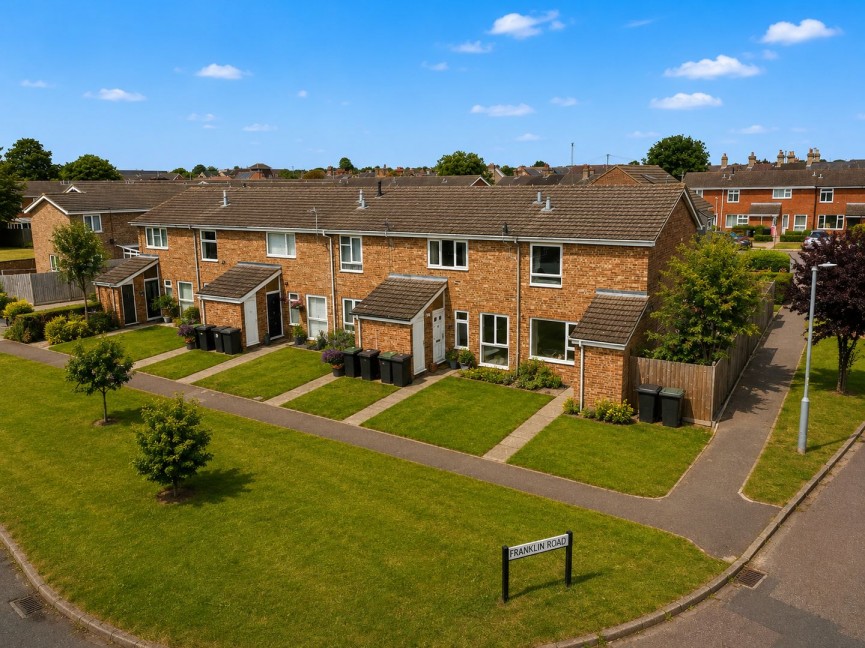 3 bedroom House for Sale Osprey Road, Biggleswade, Bedfordshire