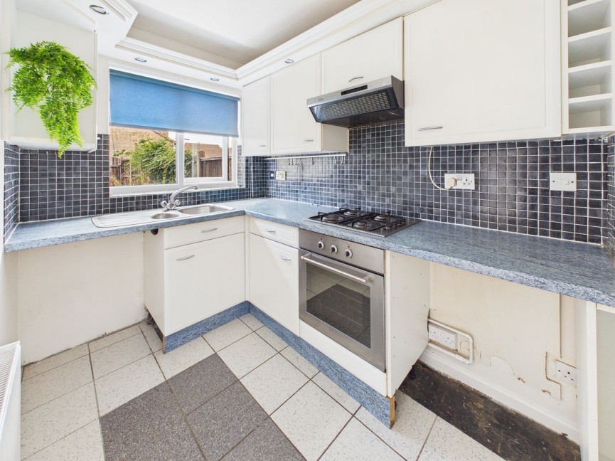 3 bedroom House for Sale Osprey Road, Biggleswade, Bedfordshire