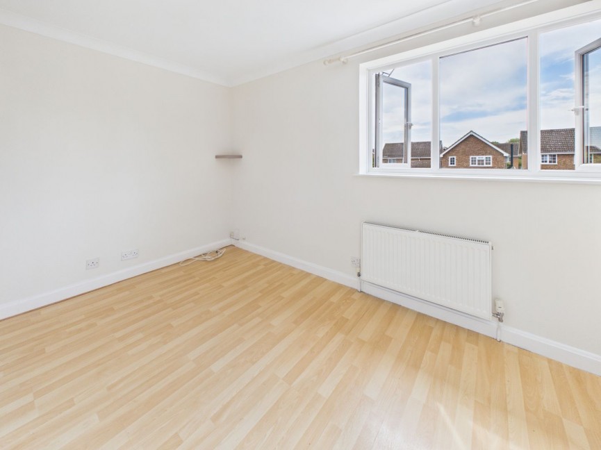 3 bedroom House for Sale Osprey Road, Biggleswade, Bedfordshire