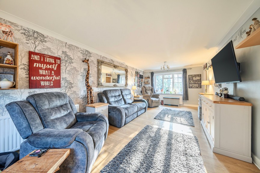 4 bedroom House for Sale High Street, Flitwick, Bedfordshire