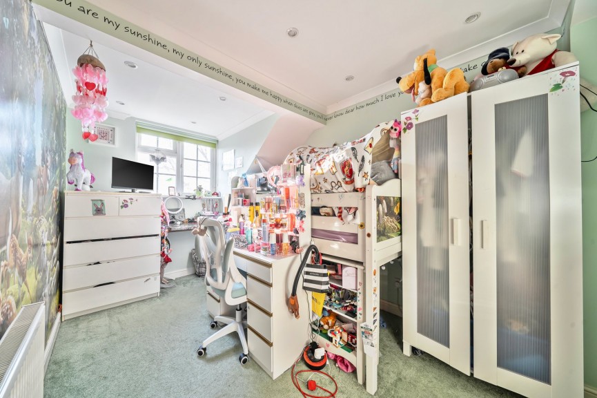 4 bedroom House for Sale High Street, Flitwick, Bedfordshire