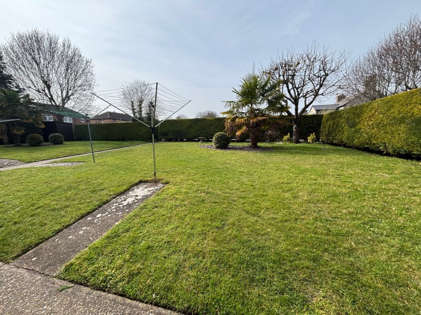 2 bedroom Flat for Letting Old North Road, ROYSTON, Hertfordshire