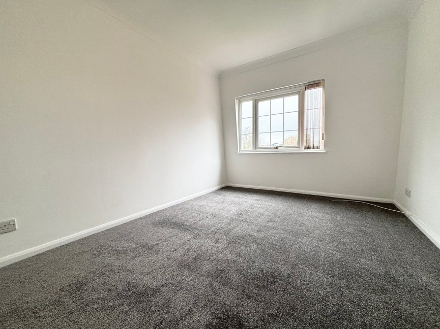 2 bedroom Flat for Letting Old North Road, ROYSTON, Hertfordshire