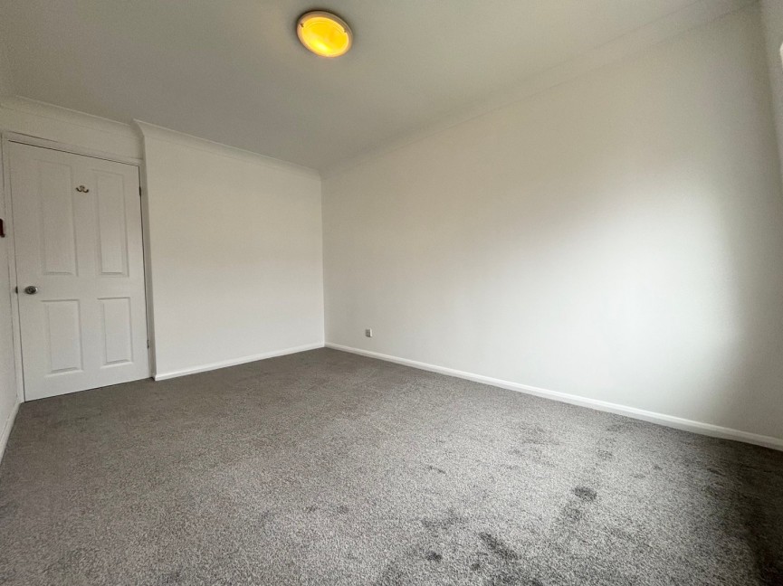 2 bedroom Flat for Letting Old North Road, ROYSTON, Hertfordshire