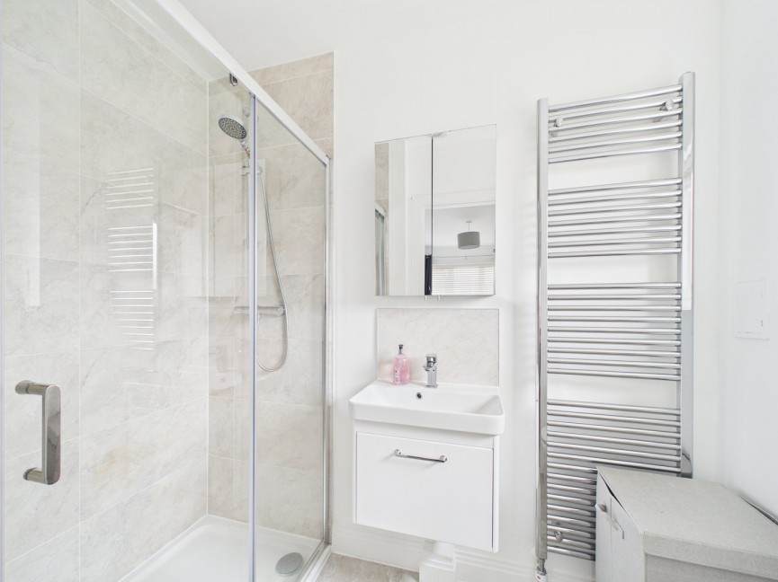 3 bedroom House for Sale The Mead, Hitchin, Hertfordshire