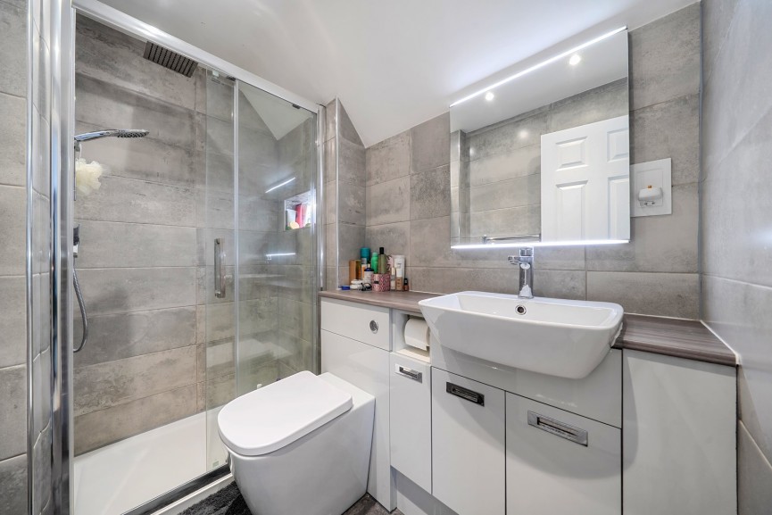 3 bedroom House for Sale Kingfisher Road, Shefford, Bedfordshire