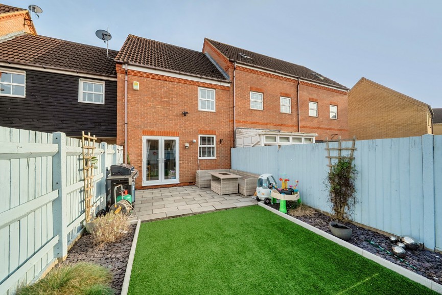 3 bedroom House for Sale Kingfisher Road, Shefford, Bedfordshire