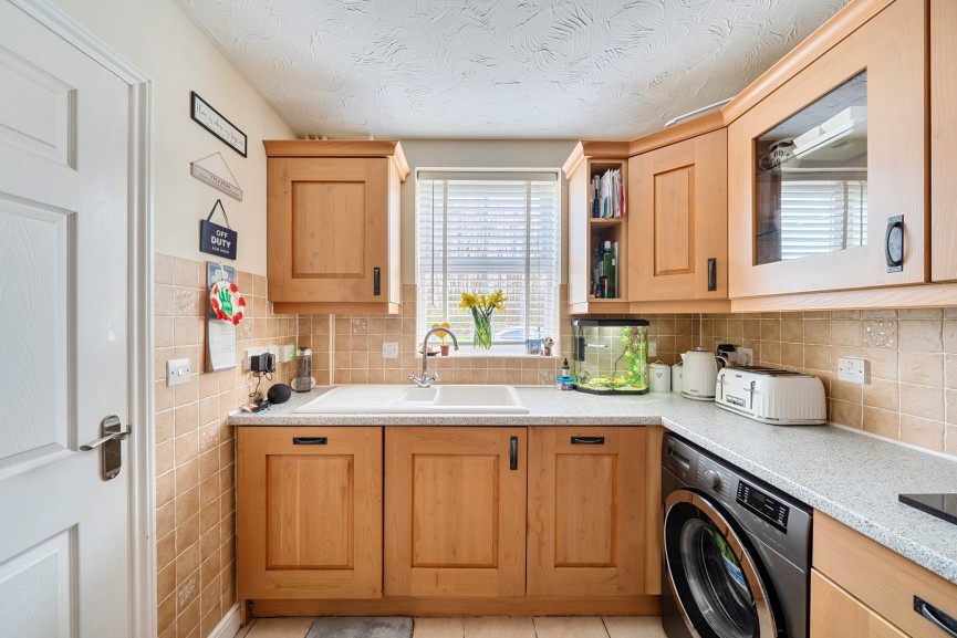 3 bedroom House for Sale Kingfisher Road, Shefford, Bedfordshire